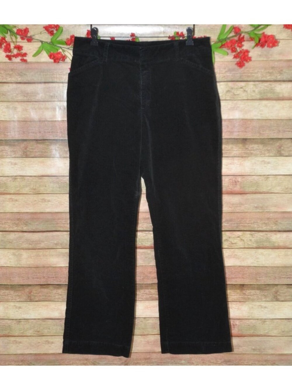 Lee Womens 14 M Black Corduroy Pants Just Below Waist Stretch Straight Leg